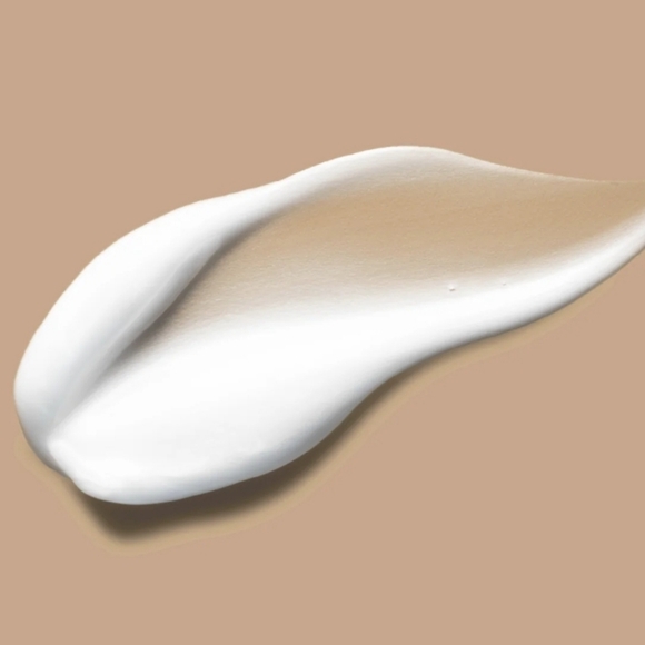 Eight Saints - Soulmate Brightening Treatment - Picture 3 of 3